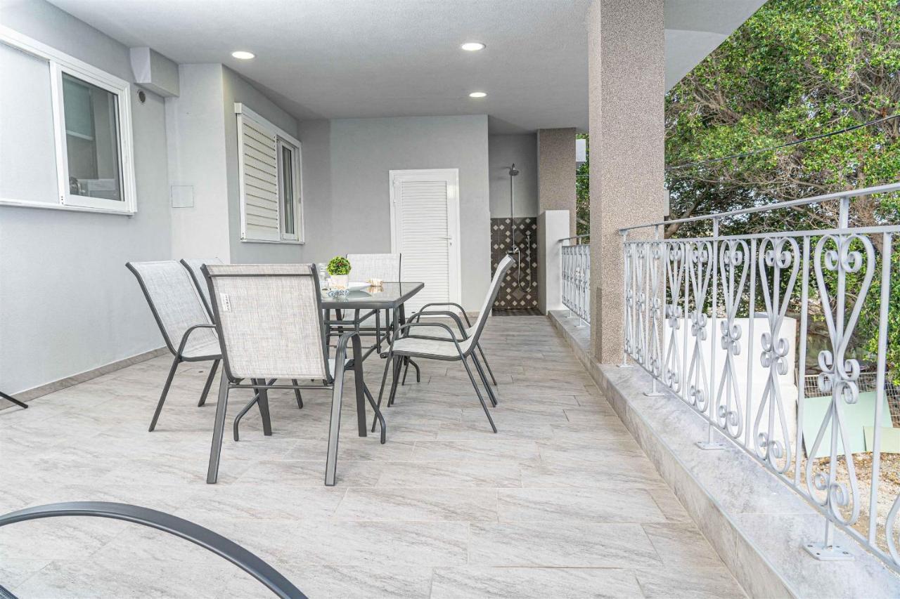 Tzortzi'S Family Apartments Kaloí Liménes Ngoại thất bức ảnh